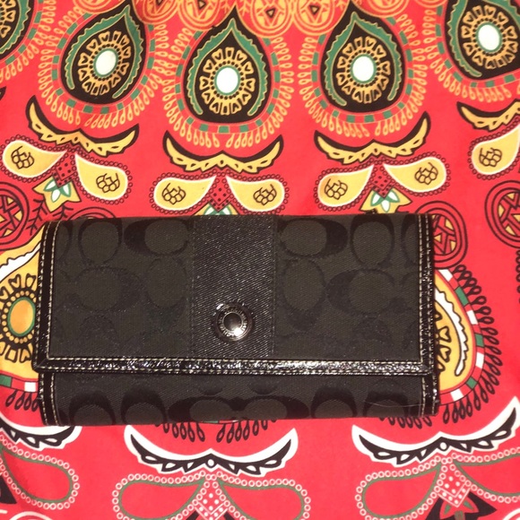 Coach Handbags - Black Coach Clutch Wallet
